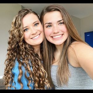 Meet your Posher, Elle